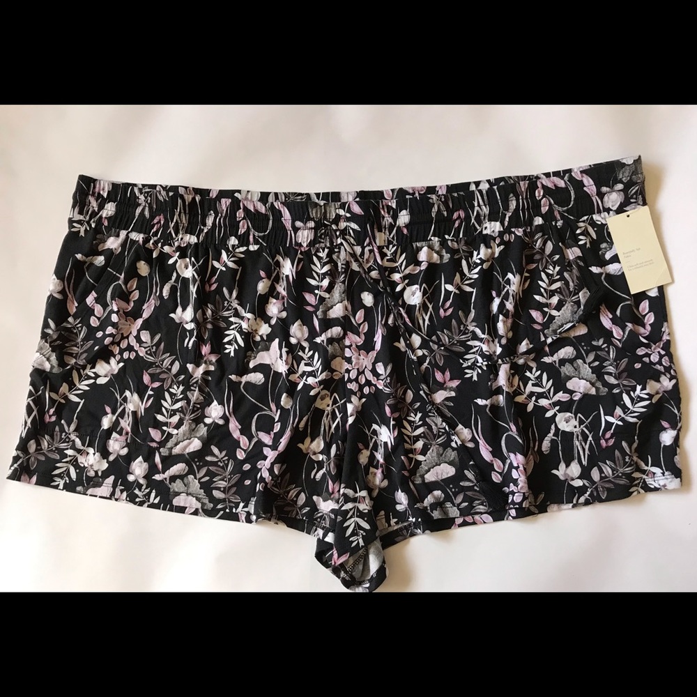 Women sleep shorts